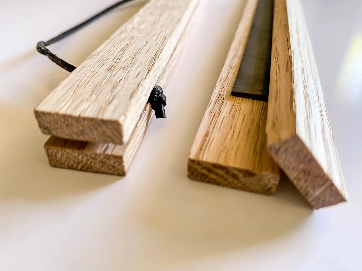 Minimal Wooden Hanger (Magnetic)